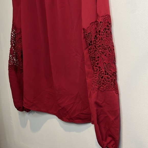 Women’s | Adiva lace sleeve blouse | Large - Picture 3 of 7
